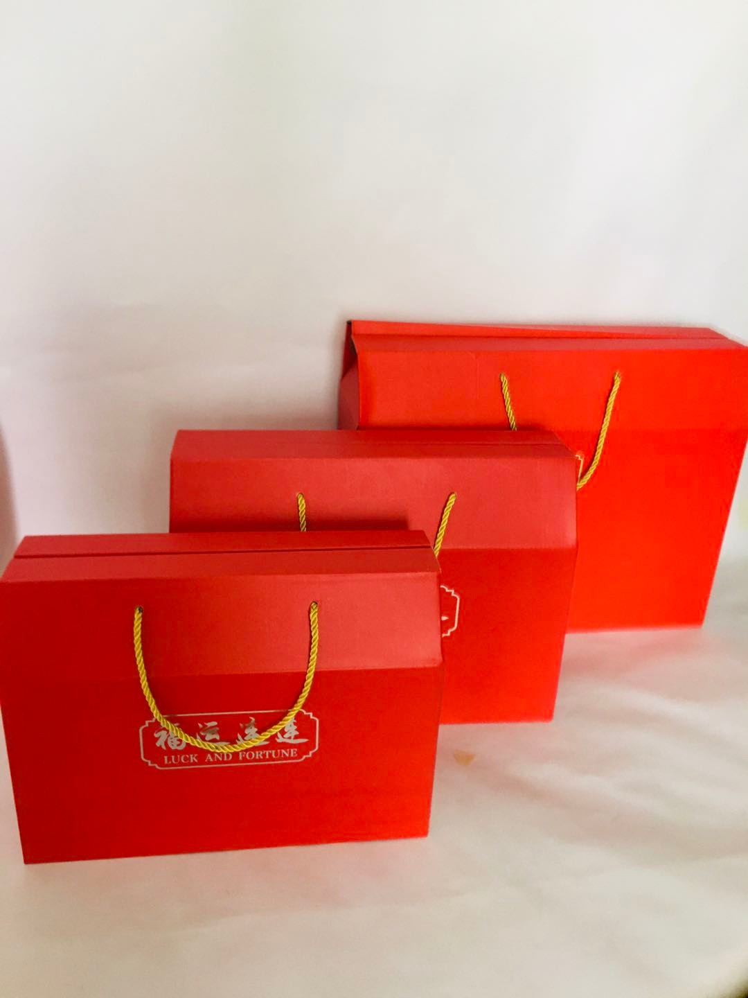 紙箱包裝如何設(shè)計(jì)才能做的更好？設(shè)計(jì)造型新穎別致，存儲(chǔ)運(yùn)輸方便